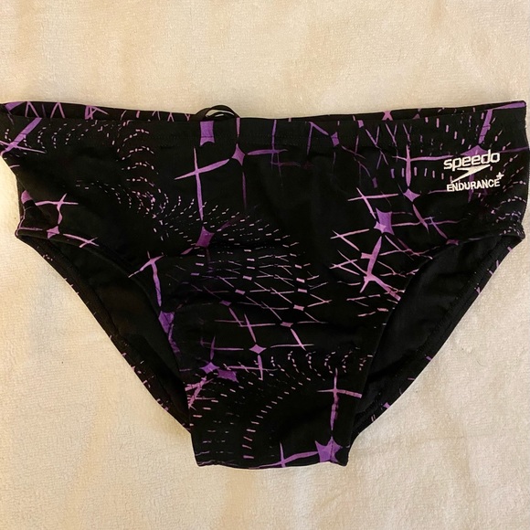 CLEARANCE! Solid Endurance Brief Swimsuit. Size 32. NWOT. #45 - Picture 7 of 11